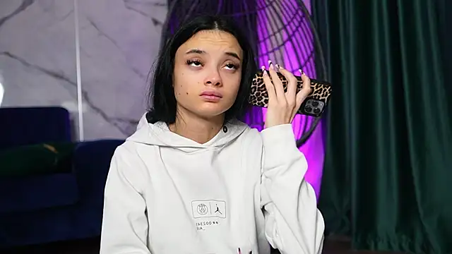 Snapshot of RachelRavee chatting on November 4, 5:17 am RachelRavee online show from November 4, 5:17 am