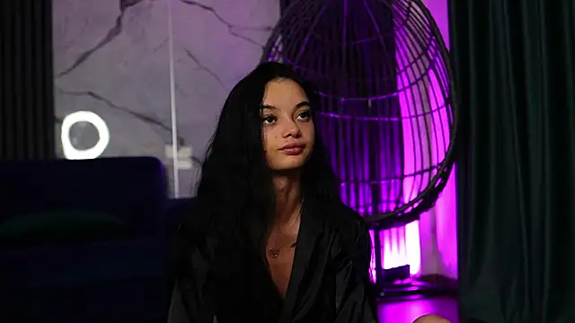 Snapshot of RachelRavee chatting on November 10, 5:17 am RachelRavee online show from November 10, 5:17 am