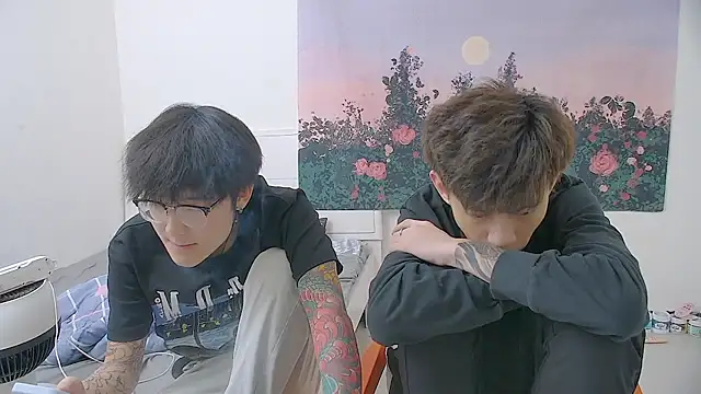 Snapshot of KK-cuteboy chatting on June 2, 12:51 pm KK-cuteboy online show from June 2, 12:51 pm
