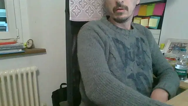 Snapshot of Kawayleo chatting on May 3, 3:18 pm Kawayleo online show from May 3, 3:18 pm