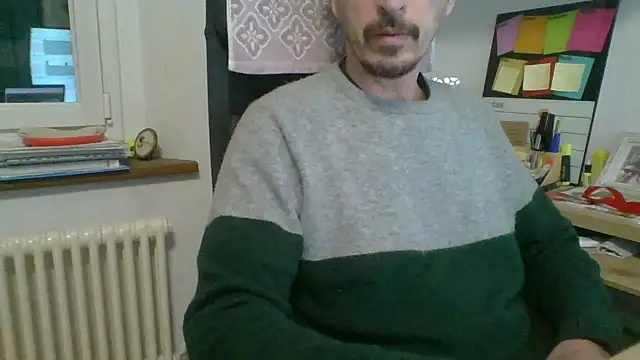 Snapshot of Kawayleo chatting on May 7, 9:58 am Kawayleo online show from May 7, 9:58 am