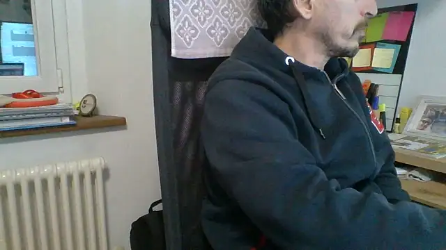 Snapshot of Kawayleo chatting on May 12, 11:07 am Kawayleo online show from May 12, 11:07 am