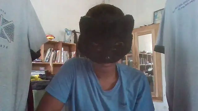 Snapshot of Nora-2003 chatting on March 23, 4:27 am Nora-2003 online show from March 23, 4:27 am