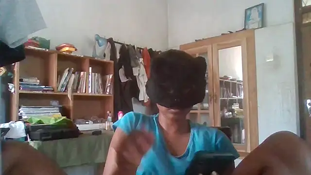 Snapshot of Nora-2003 chatting on March 24, 4:06 am Nora-2003 online show from March 24, 4:06 am