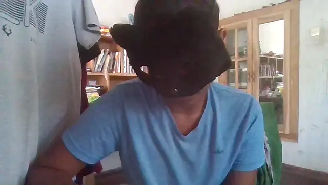 Snapshot of Nora-2003 chatting on March 26, 5:35 am Nora-2003 online show from March 26, 5:35 am