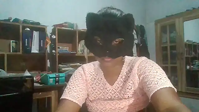 Snapshot of Nora-2003 chatting on April 7, 11:15 pm Nora-2003 online show from April 7, 11:15 pm
