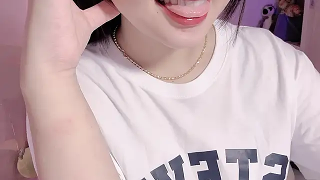Snapshot of BeChinh_Lee chatting on June 28, 4:40 am BeChinh Lee online show from June 28, 4:40 am