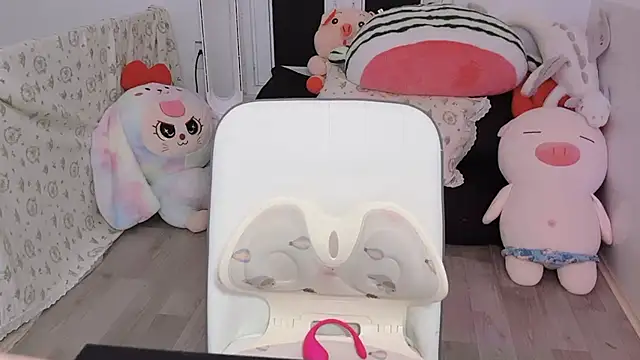 Snapshot of BeChinh_Lee chatting on July 8, 2:10 pm BeChinh Lee online show from July 8, 2:10 pm