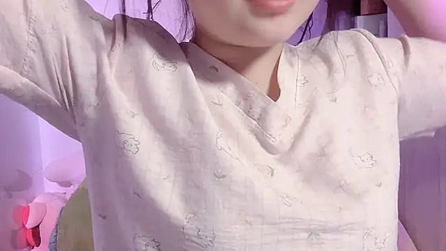 Snapshot of BeChinh_Lee chatting on July 17, 8:21 am BeChinh Lee online show from July 17, 8:21 am