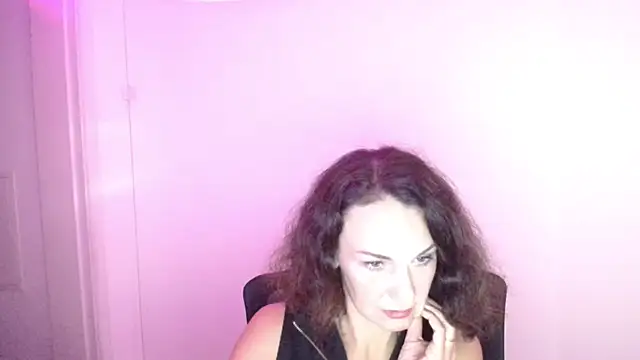 Snapshot of Rosie_Rosee chatting on October 15, 11:32 am Rosie Rosee online show from October 15, 11:32 am