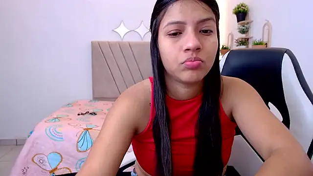 Snapshot of zara_cute chatting on June 15, 12:18 pm zara cute online show from June 15, 12:18 pm