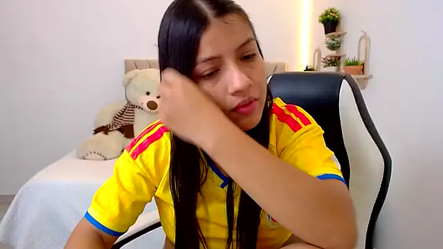 Snapshot of zara_cute chatting on July 7, 12:09 pm zara cute online show from July 7, 12:09 pm