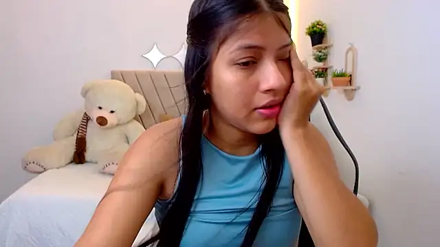 Snapshot of zara_cute chatting on July 15, 12:21 pm zara cute online show from July 15, 12:21 pm