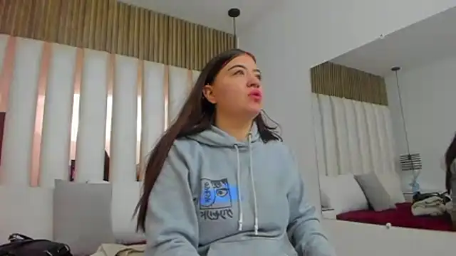 AmbarGills online show from December 22, 12:57 pm