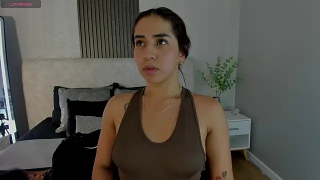 Snapshot of Vittoria_Conti_ chatting on June 11, 5:33 pm Vittoria Conti online show from June 11, 5:33 pm