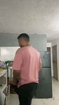 Snapshot of thepicis chatting on November 7, 2:00 am thepicis online show from November 7, 2:00 am