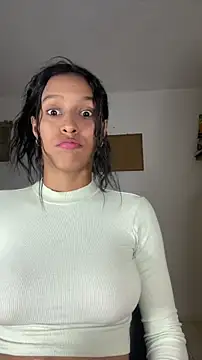 Snapshot of thepicis chatting on December 20, 1:56 am thepicis online show from December 20, 1:56 am