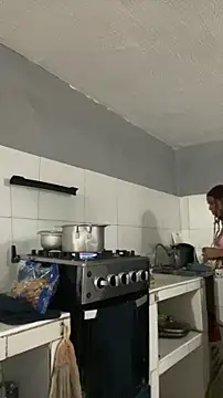 thepicis online show from February 5, 12:48 am