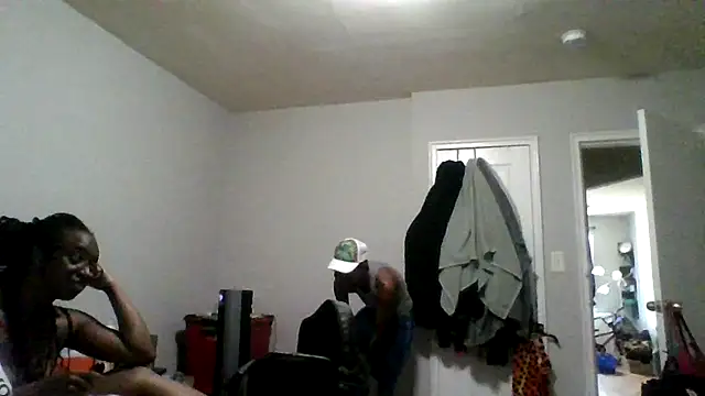 Snapshot of dezzidavill chatting on June 30, 10:44 pm dezzidavill online show from June 30, 10:44 pm