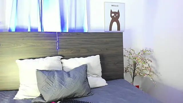 Snapshot of Brianna_Maya chatting on March 28, 8:52 pm Brianna Maya online show from March 28, 8:52 pm