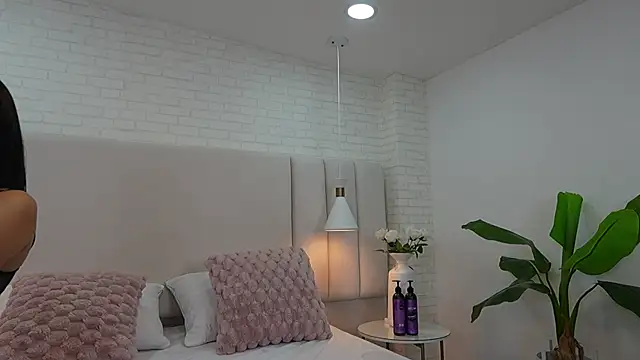 Snapshot of nina_gb chatting on May 30, 6:38 pm nina gb online show from May 30, 6:38 pm