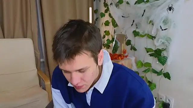 hun1er steele online show from October 31, 2:29 pm