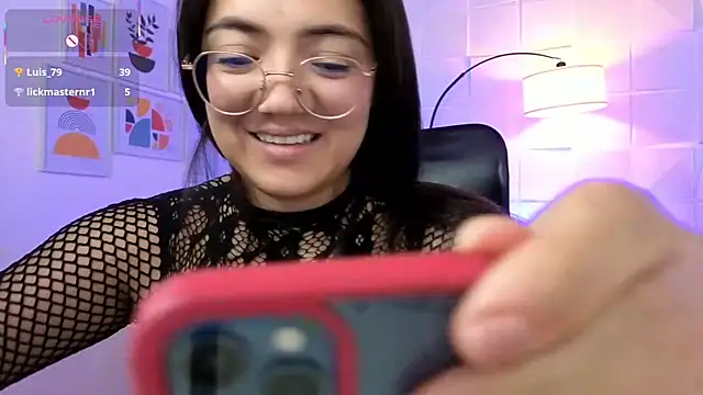 Snapshot of Sasha_Grace chatting on July 28, 4:39 pm Sasha Grace online show from July 28, 4:39 pm