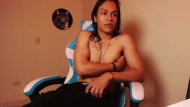 tom 1945 online show from October 24, 9:22 pm