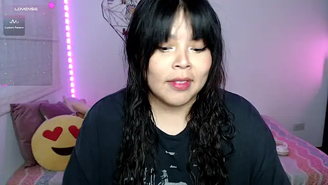 Snapshot of EllieMoonX chatting on July 17, 11:20 pm EllieMoonX online show from July 17, 11:20 pm