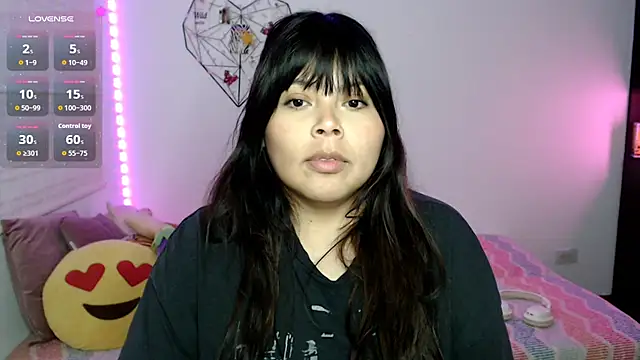 Snapshot of EllieMoonX chatting on July 22, 11:29 pm EllieMoonX online show from July 22, 11:29 pm