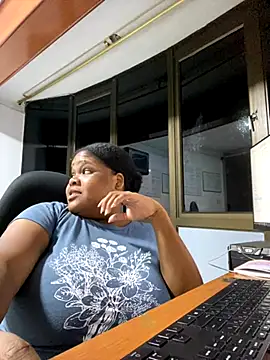 gabrielabrunette69 online show from October 16, 3:51 am