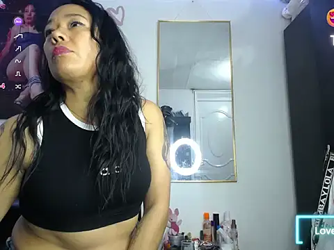 Kylee79 online show from February 6, 11:52 pm