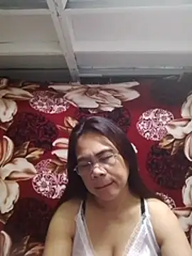 Snapshot of erma_joy chatting on May 18, 5:19 pm erma joy online show from May 18, 5:19 pm