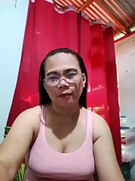 Snapshot of erma_joy chatting on June 13, 8:34 am erma joy online show from June 13, 8:34 am