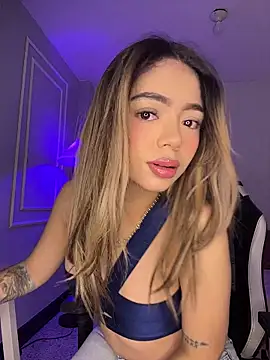 HoneyMollyX online show from October 30, 1:01 pm