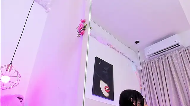 Nara Pink online show from November 3, 8:43 pm