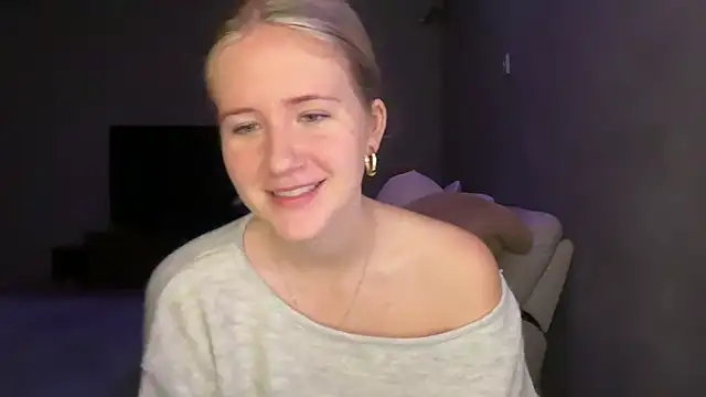 itssosierra online show from August 5, 12:35 am