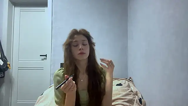 WildPeachh online show from November 10, 6:18 pm