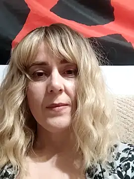 Amelialove42 online show from February 11, 5:40 pm