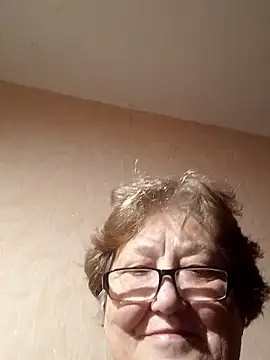 Katherine735 online show from October 26, 1:39 pm