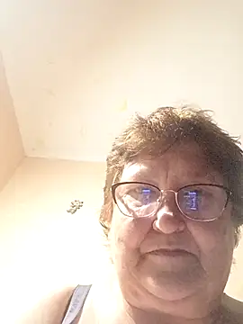 Snapshot of Katherine735 chatting on July 5, 8:05 pm Katherine735 online show from July 5, 8:05 pm