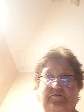 Snapshot of Katherine735 chatting on July 16, 7:31 pm Katherine735 online show from July 16, 7:31 pm