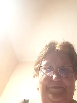 Snapshot of Katherine735 chatting on July 22, 7:27 pm Katherine735 online show from July 22, 7:27 pm