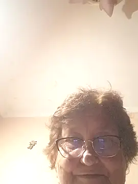 Snapshot of Katherine735 chatting on July 23, 9:57 pm Katherine735 online show from July 23, 9:57 pm
