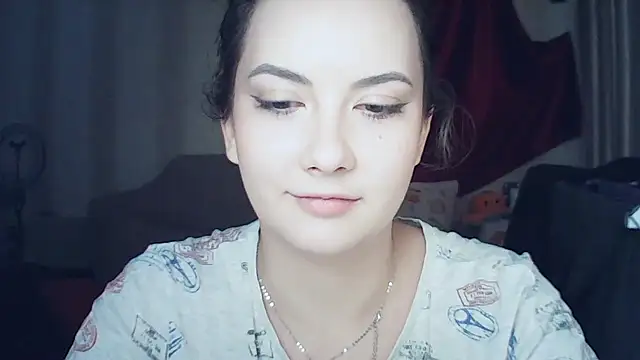 Snapshot of MoodieMira chatting on November 26, 7:04 pm MoodieMira online show from November 26, 7:04 pm