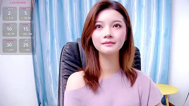 niannian6373 online show from October 13, 11:43 am