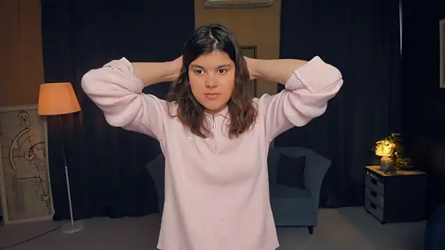 Snapshot of NicolaAlsaqri chatting on October 29, 8:49 am NicolaAlsaqri online show from October 29, 8:49 am