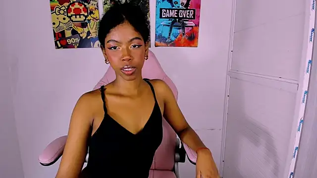 Snapshot of Dakota_evans18 chatting on November 7, 2:33 am Dakota evans18 online show from November 7, 2:33 am