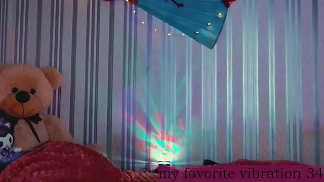 Snapshot of ArianaLight chatting on June 30, 5:03 pm ArianaLight online show from June 30, 5:03 pm