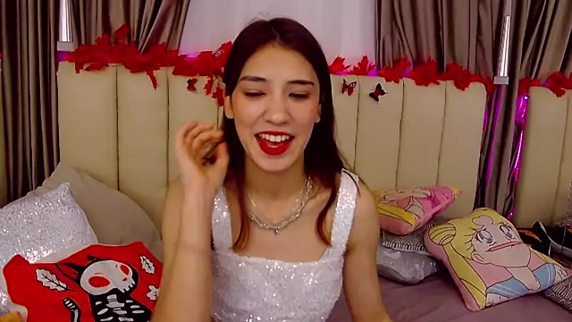Snapshot of ArielLoove chatting on October 25, 8:55 am ArielLoove online show from October 25, 8:55 am